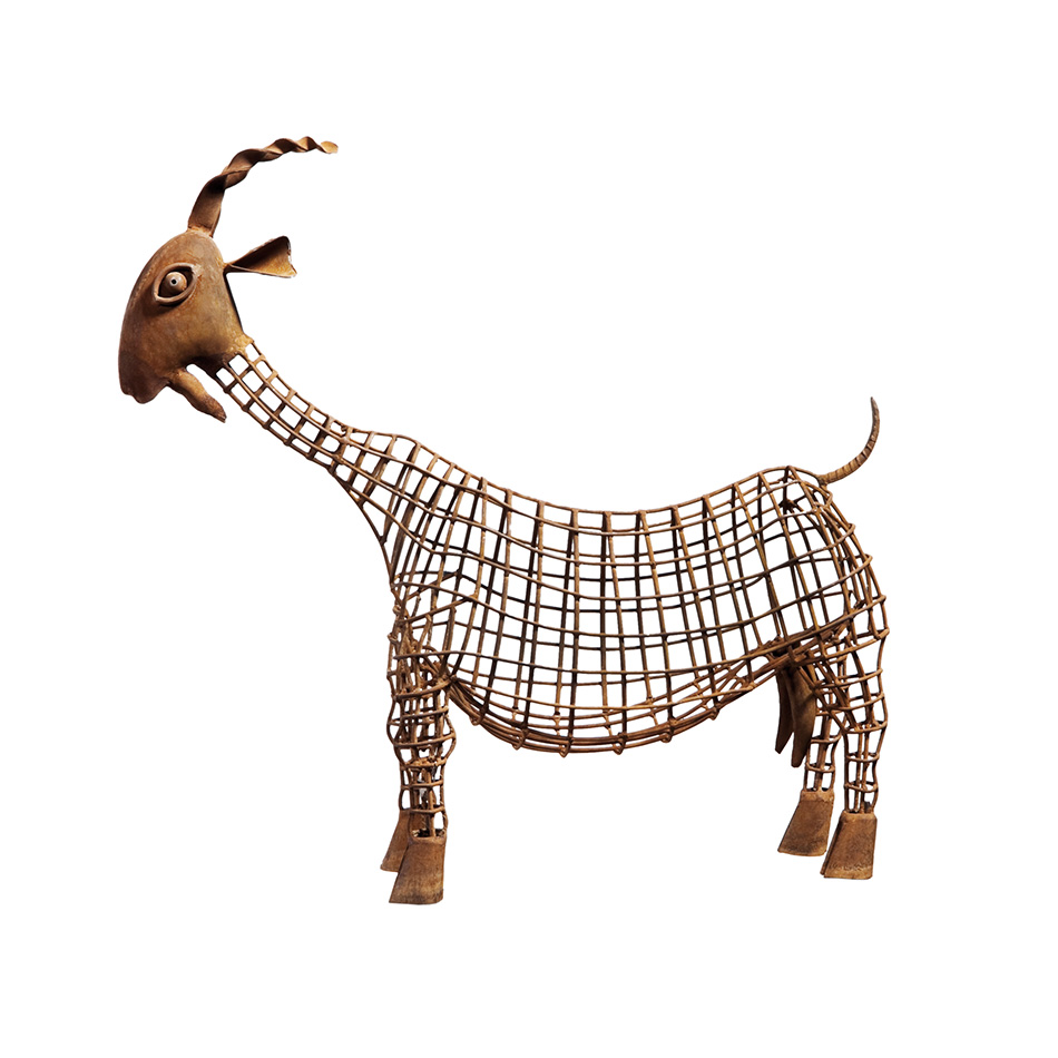 SCHOLTISSEK | KUNSTVOLLE EISEN-ACCESSOIRES | ZIEGE PAULA | L ca. 78 cm, B ca. 20 cm, H 73 cm SCHOLTISSEK | KUNSTVOLLE EISEN-ACCESSOIRES | ZIEGE PAULA | L ca. 78 cm, B ca. 20 cm, H 73 cm